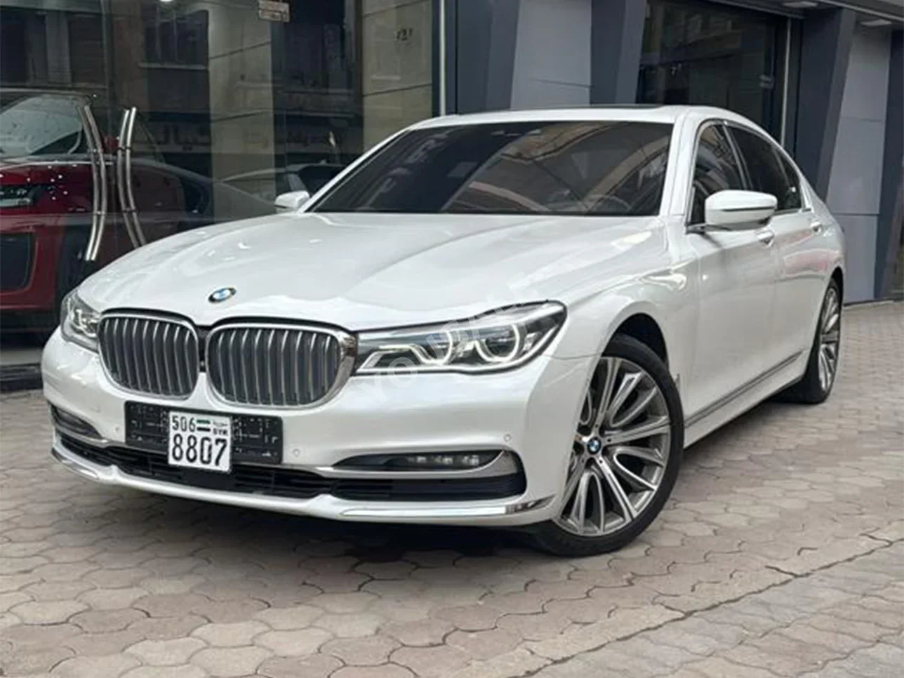 BMW  7-Series  740 Li  2016  Automatic  80,000 km  6  RWD  Sedan  Pearl  Gasoline
