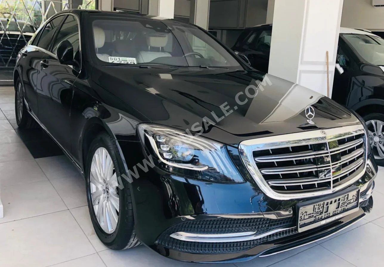 مرسيدس - بنز  اس - كلاس  450  2019  اتوماتيك  40,000 كم  6  دفع خلفي  سيدان  أسود  بنزين