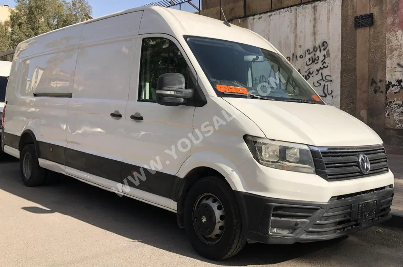 فوكس واغن  Crafter  تي دي اي  2019  عادي  85,000 كم  4 سلندر  دفع أمامي  فان \ باص  أبيض  ديزل