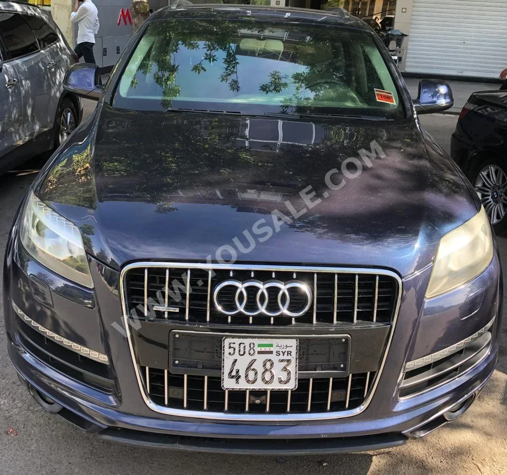 اودي  كيو 7  2014  اتوماتيك  185,000 كم  8 سلندر  دفع رباعي  اس يو في  أزرق غامق  بنزين