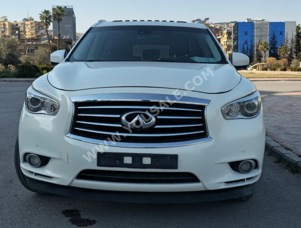 انفنيتي  جيه اكس  35  2013  اتوماتيك  126,000 كم  6 سلندر  دفع رباعي  اس يو في  أبيض  بنزين