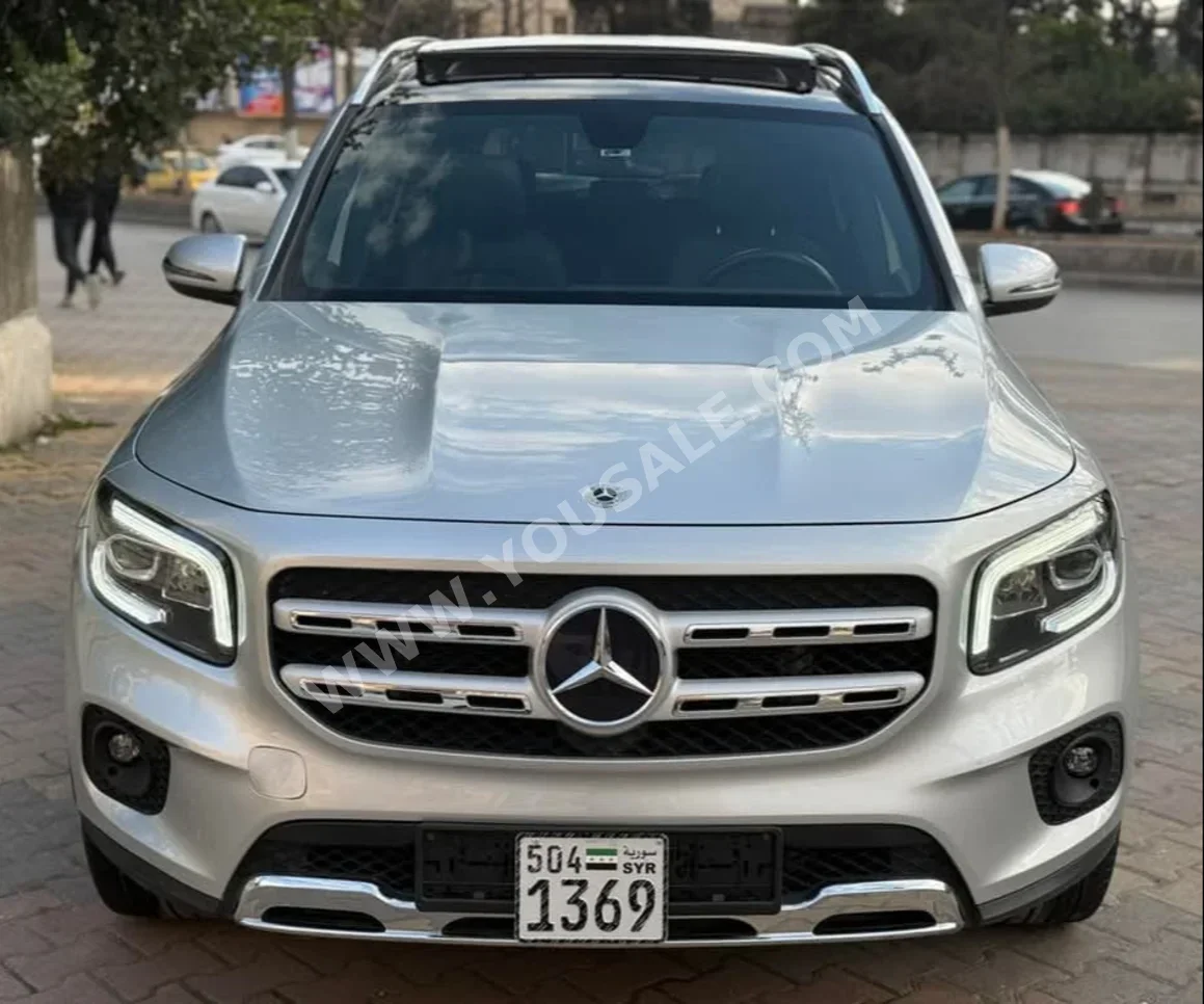 Mercedes-Benz  GLB  250  2023  Automatic  20,000 km  4 Cylinder  4WD  SUV  Silver  Gasoline