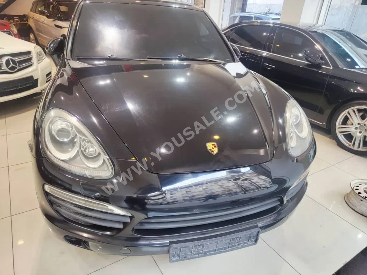 Porsche  Cayenne  S  2011  Automatic  122,000 km  8 Cylinder  4WD  SUV  Black  Gasoline