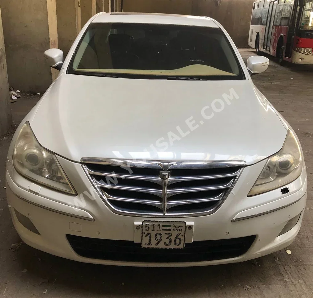 هيونداي  جينيسس  2011  اتوماتيك  147,000 كم  4 سلندر  هيونداي  سيدان  أبيض  بنزين