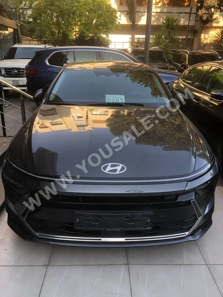 هيونداي  سوناتا  2025  اتوماتيك  0 كم  4 سلندر  دفع أمامي  اس يو في  رمادي غامق  هايبرد