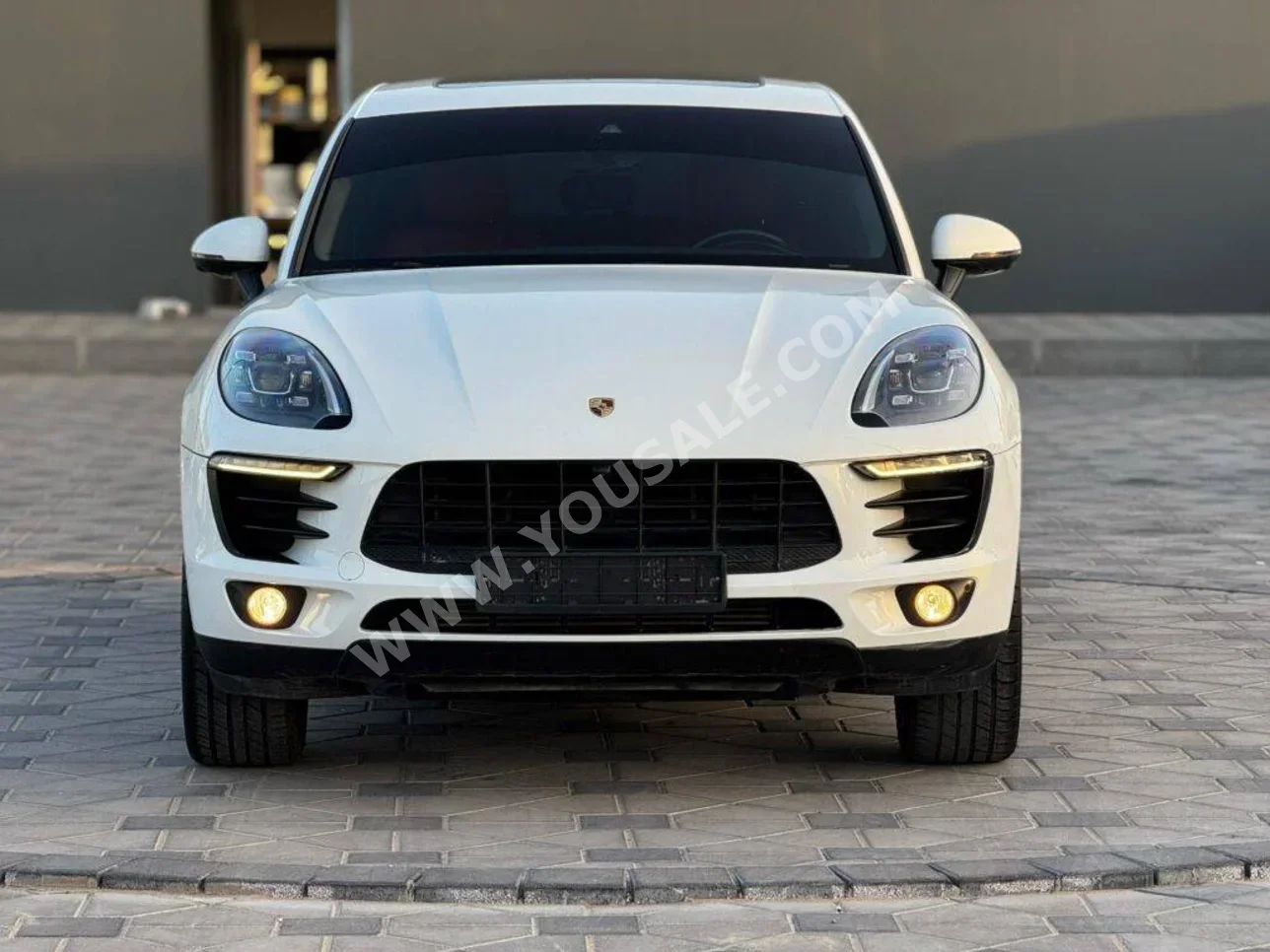 بورش  ماكان  2018  اتوماتيك  123,000 كم  4 سلندر  دفع رباعي  اس يو في  أبيض  بنزين