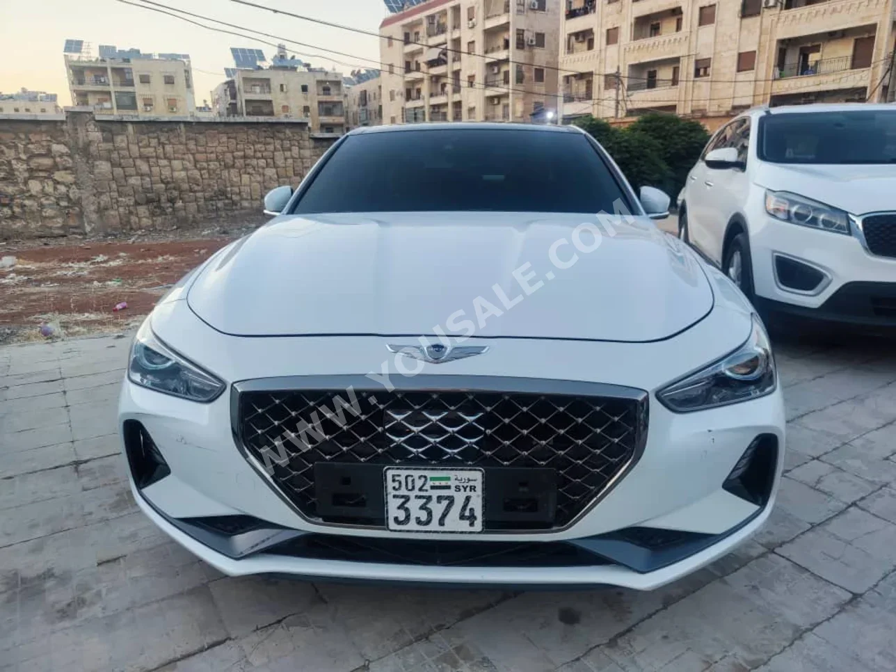 جينيسيس  جي 70  2019  اتوماتيك  100,000 كم  6 سلندر  دفع خلفي  سيدان  أبيض  بنزين