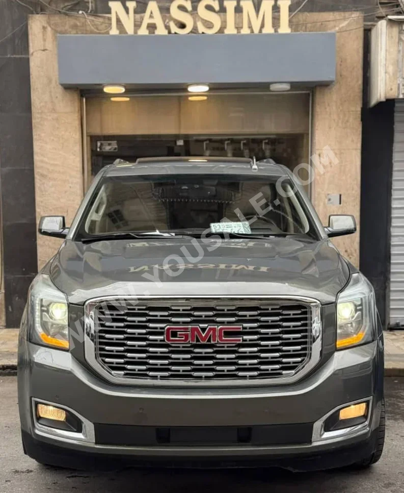 GMC  Yukon  Denali  2018  Automatic  120,000 km  8 Cylinder  4WD  SUV  Gray  Gasoline