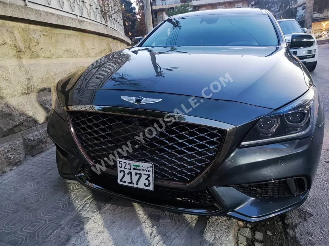 جينيسيس  جي 80  2019  اتوماتيك  70,000 كم  6 سلندر  دفع خلفي  سيدان  رمادي غامق  بنزين