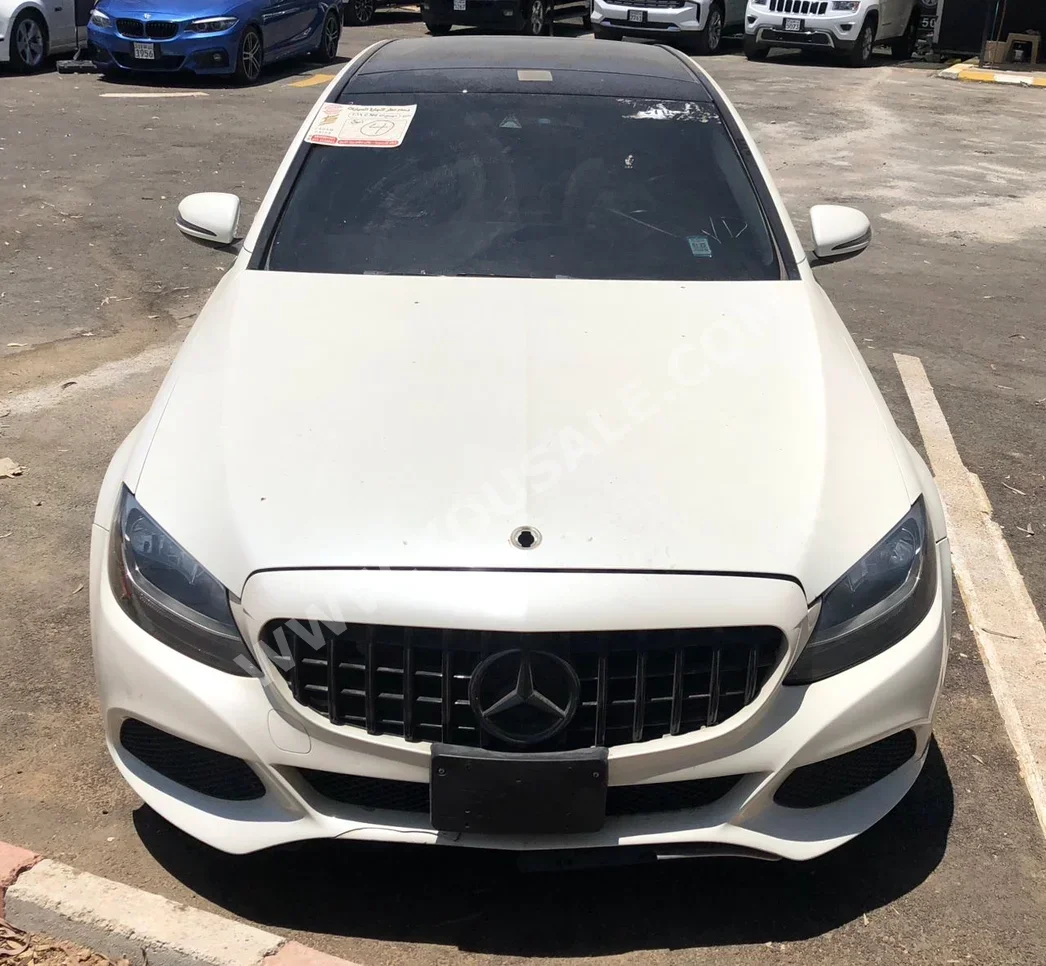 Mercedes-Benz  C-Class  300  2019  Automatic  72,000 km  4 Cylinder  RWD  Sedan  White  Gasoline