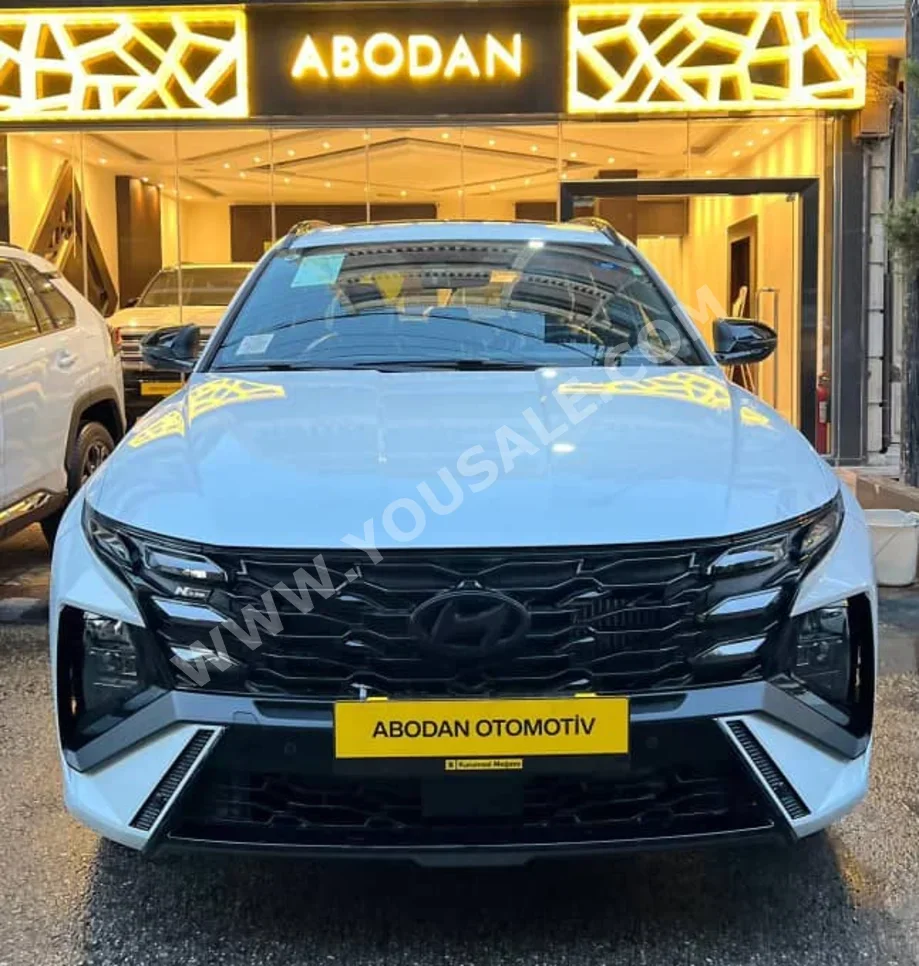هيونداي  توسان  2025  اتوماتيك  0 كم  4 سلندر  دفع أمامي  اس يو في  أبيض  بنزين