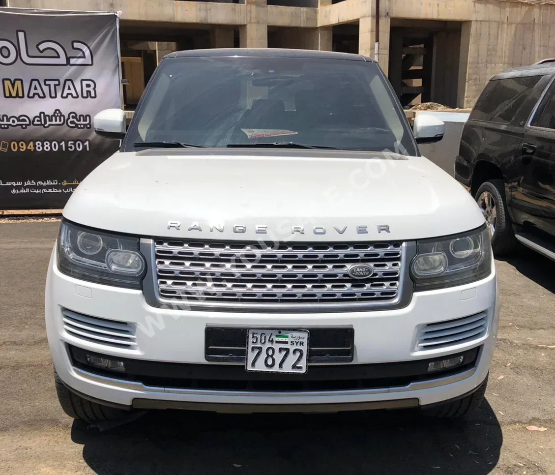 Land Rover  Range Rover  Vogue SE  2016  Automatic  99,000 km  6 Cylinder  4WD  SUV  White  Gasoline