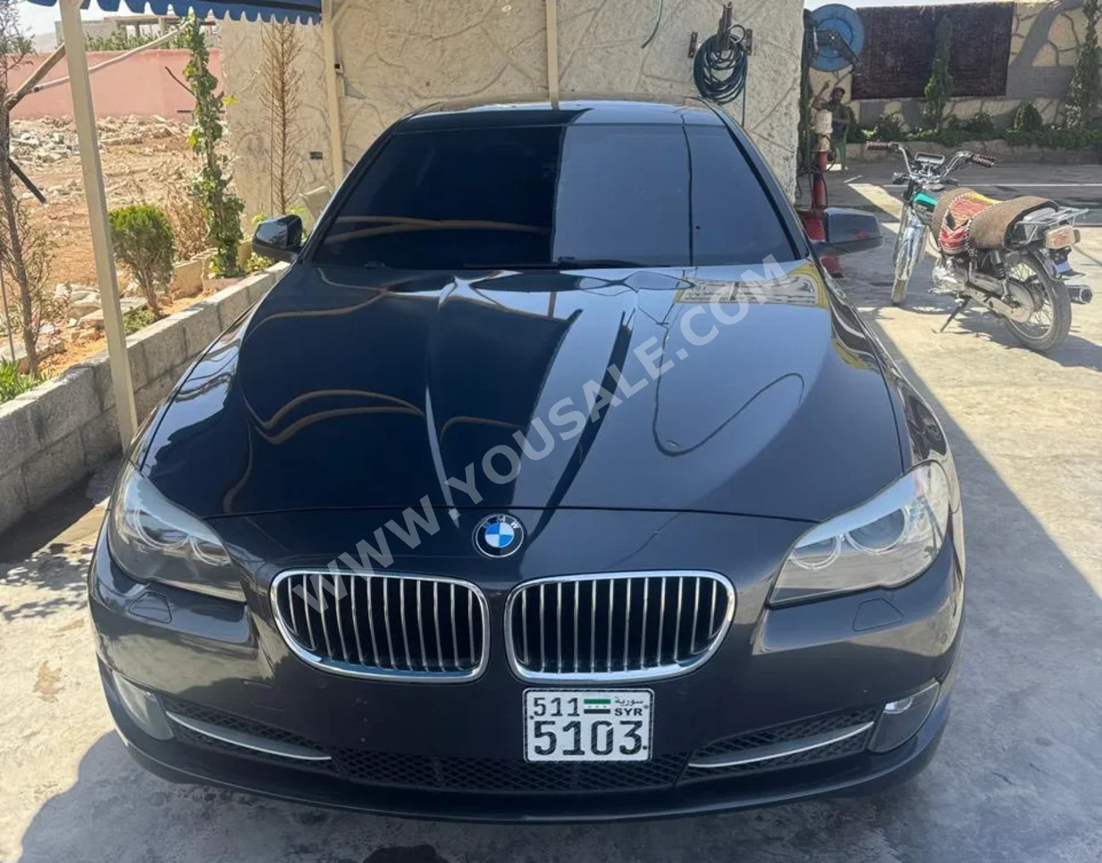 بي ام دبليو  الفئة - الخامسة  528i  2013  اتوماتيك  170,000 كم  4 سلندر  دفع خلفي  سيدان  أسود  بنزين