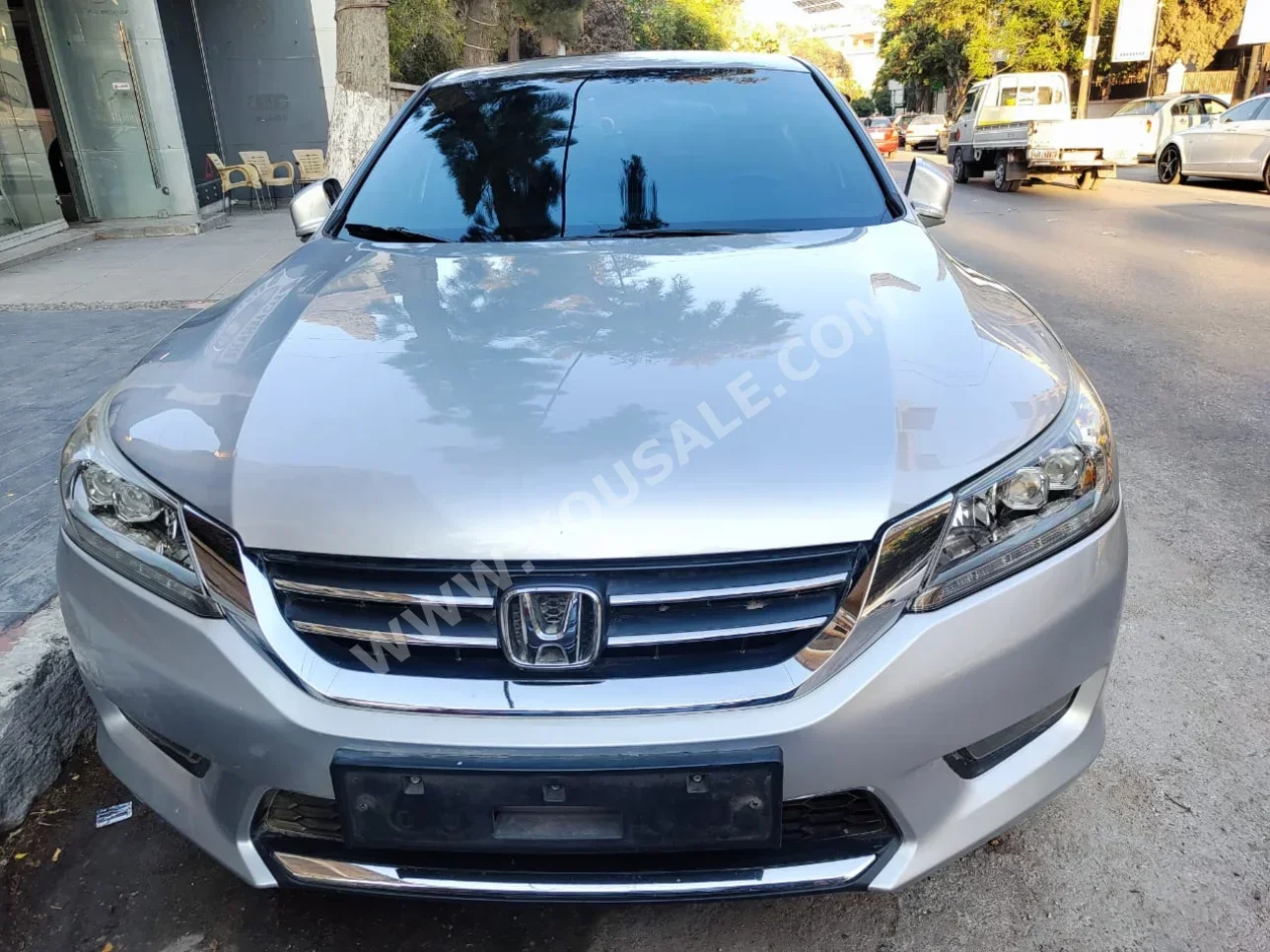 Honda  Accord  2015  Automatic  140,000 km  4 Cylinder  FWD  Sedan  Silver  Gasoline