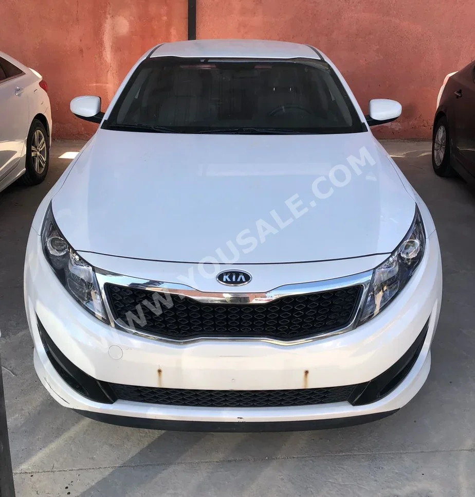 Kia  K5  2011  Automatic  320,000 km  4 Cylinder  FWD  Sedan  White  Gasoline
