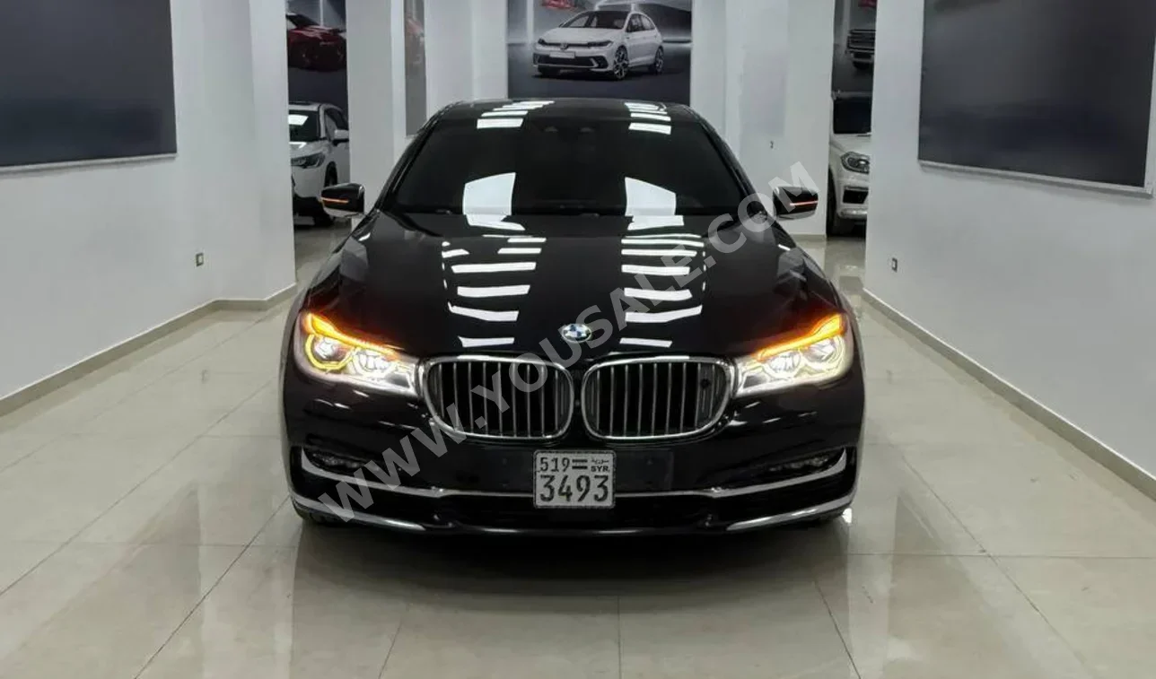 بي ام دبليو  الفئة - السابعة  750 Li  2017  اتوماتيك  75,000 كم  8 سلندر  دفع رباعي  سيدان  أسود  بنزين