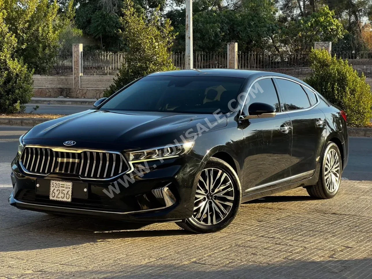 Kia  Cadenza  2020  Automatic  82,500 km  4 Cylinder  FWD  Sedan  Black  Gasoline