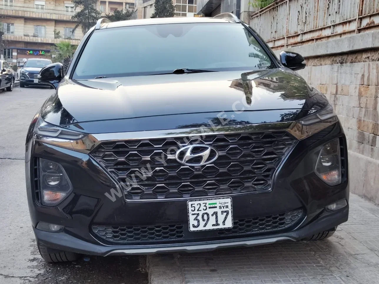 Hyundai  Santa Fe  2019  Automatic  108,000 km  4 Cylinder  FWD  SUV  Black  Gasoline