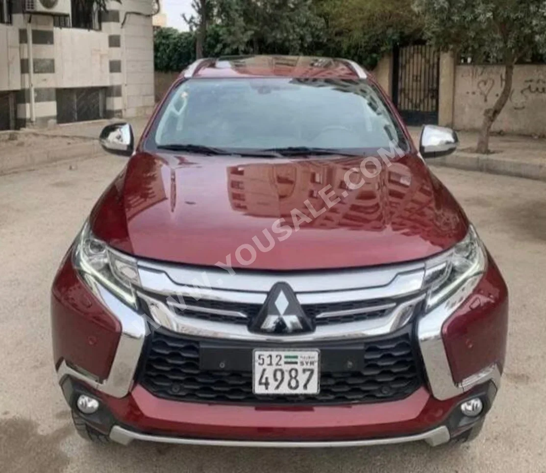 Mitsubishi  Pajero  Montero Sport  2019  Automatic  33,000 km  6 Cylinder  4WD  SUV  Red  Gasoline