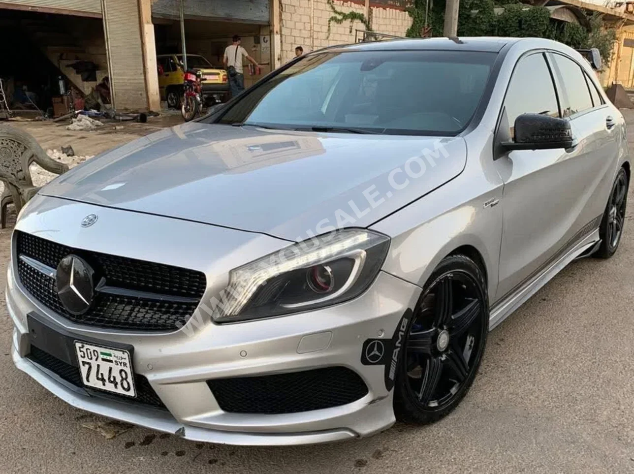 مرسيدس - بنز  ايه - كلاس  250  2014  اتوماتيك  140,000 كم  4 سلندر  دفع خلفي  هاتشباك  فضي  بنزين