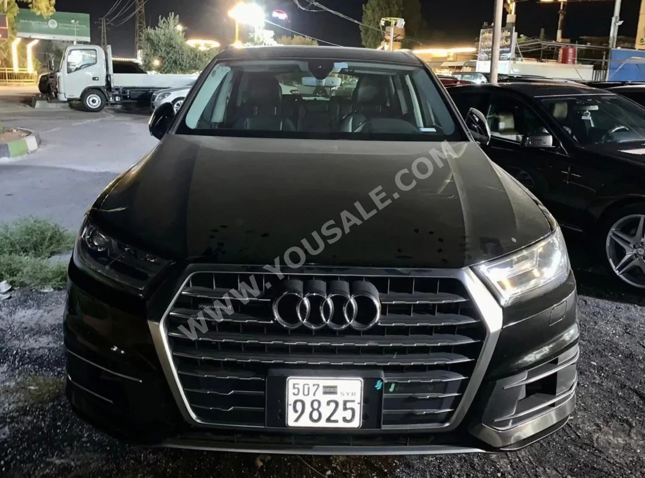 اودي  كيو 7  2017  اتوماتيك  142,000 كم  6 سلندر  دفع رباعي  اس يو في  أسود  بنزين