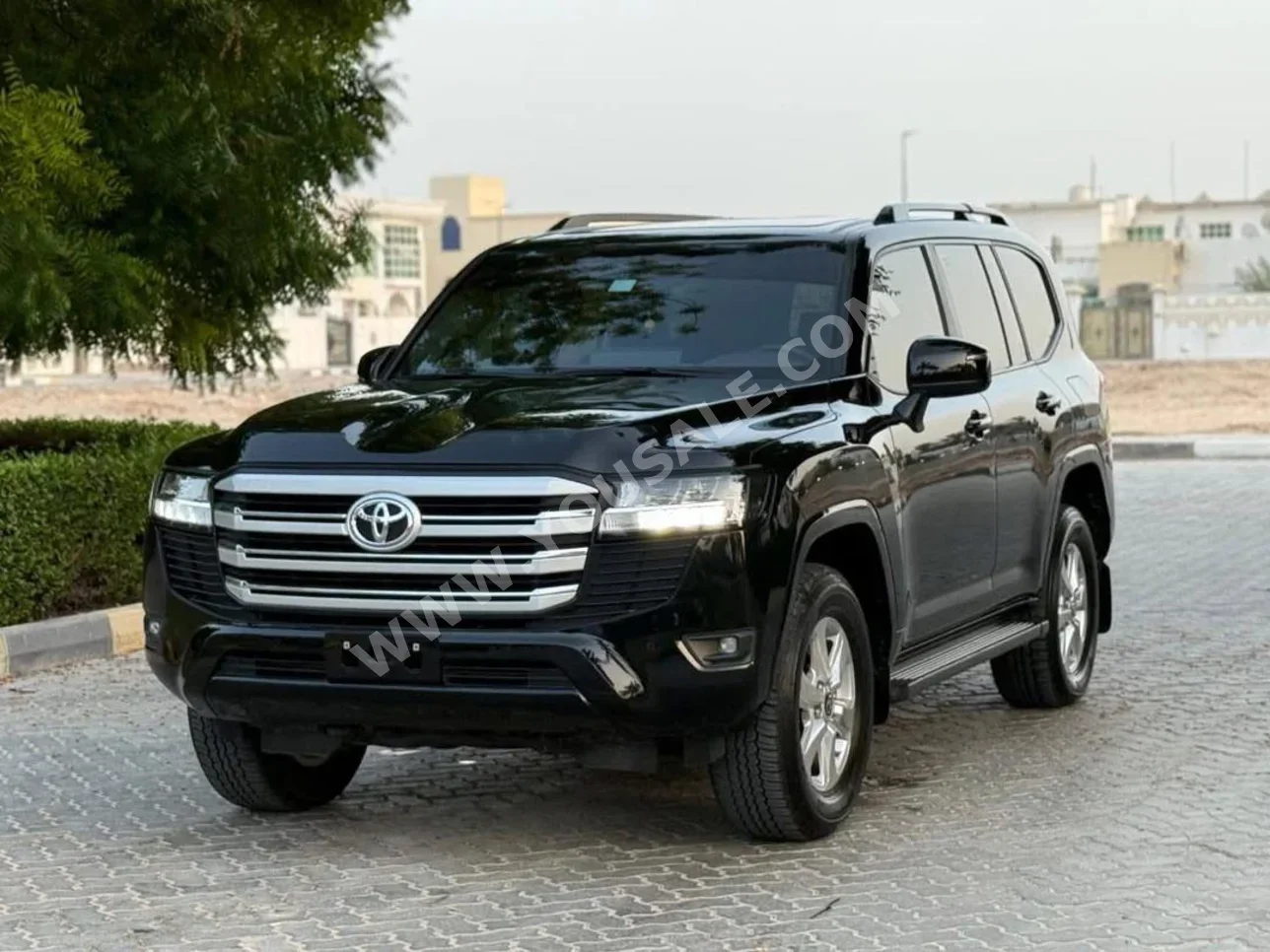 Toyota  Land Cruiser  EXR  2024  Automatic  30,000 km  8 Cylinder  4WD  SUV  Black  Gasoline