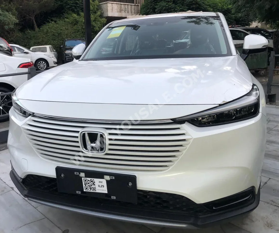 Honda  Vezel  2025  Automatic  0 km  6 Cylinder  4WD  SUV  White  Gasoline  With Warranty