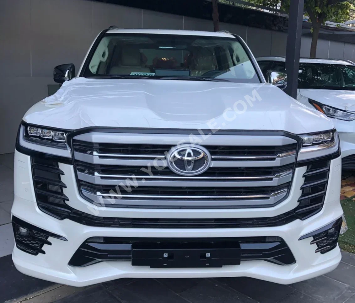 Toyota  Land Cruiser  VXR  2025  Automatic  0 km  8 Cylinder  4WD  SUV  White  Gasoline  With Warranty