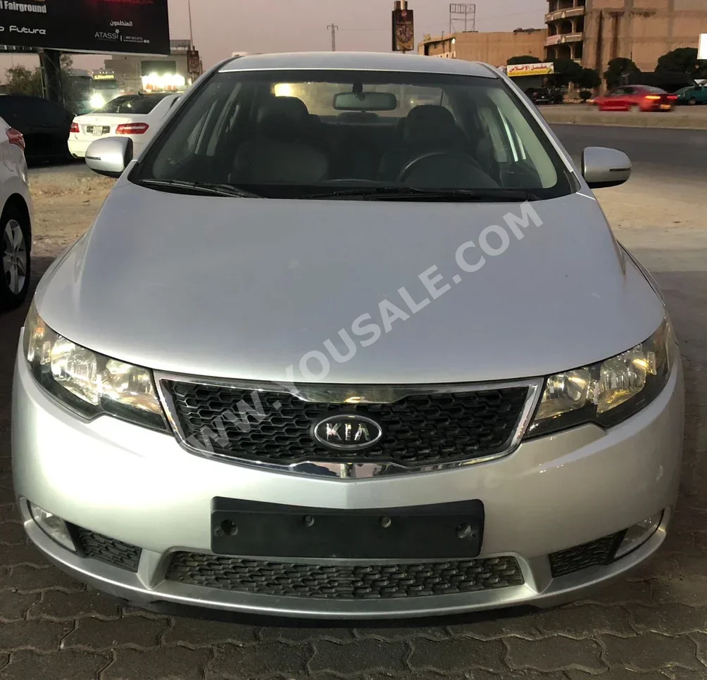Kia Forte 2011 Automatic 56,000 km 4 Cylinder FWD Sedan Silver Gasoline