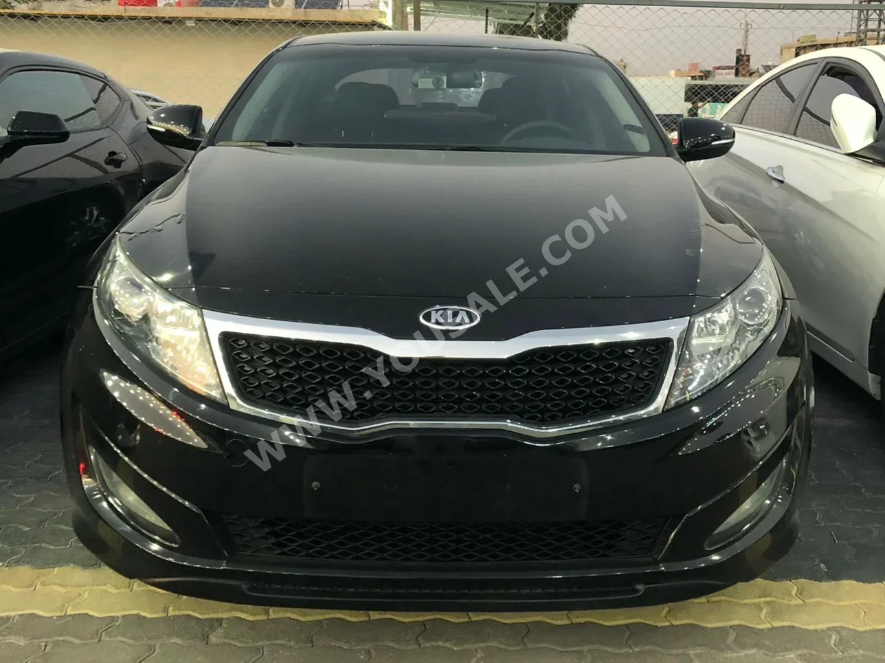 Kia  K5  2012  Automatic  98,000 km  4 Cylinder  FWD  Sedan  Black  Gasoline