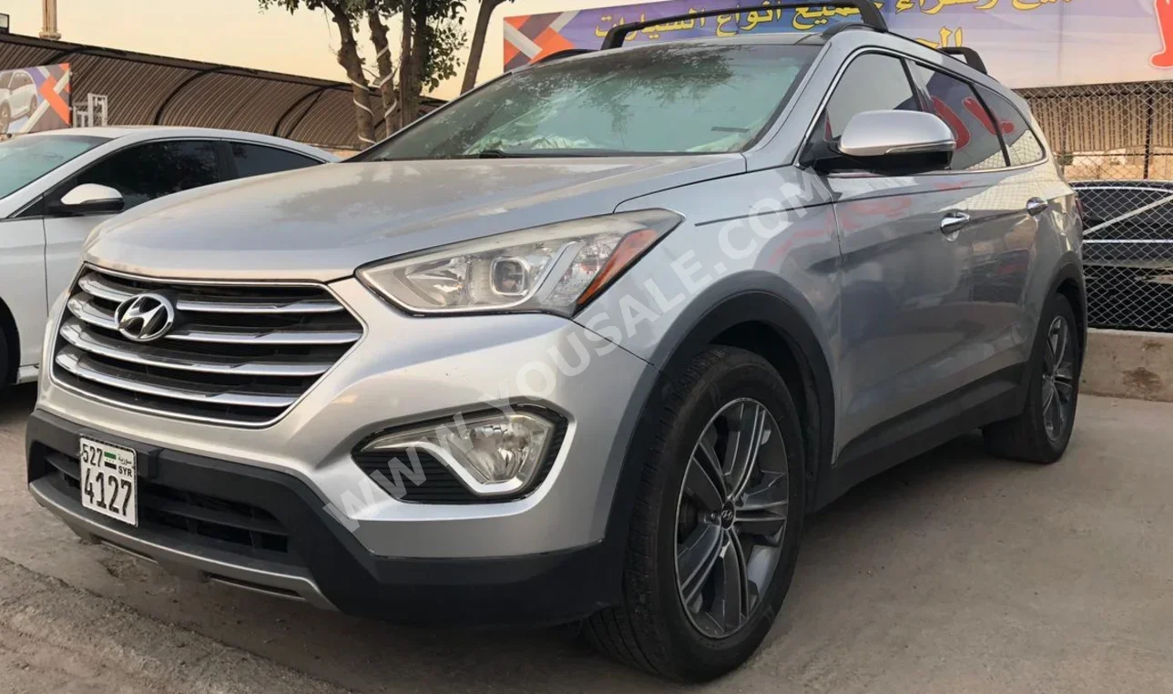 Hyundai Santa Fe 2015 Automatic 119,000 km 6 Cylinder 4WD SUV Silver Gasoline