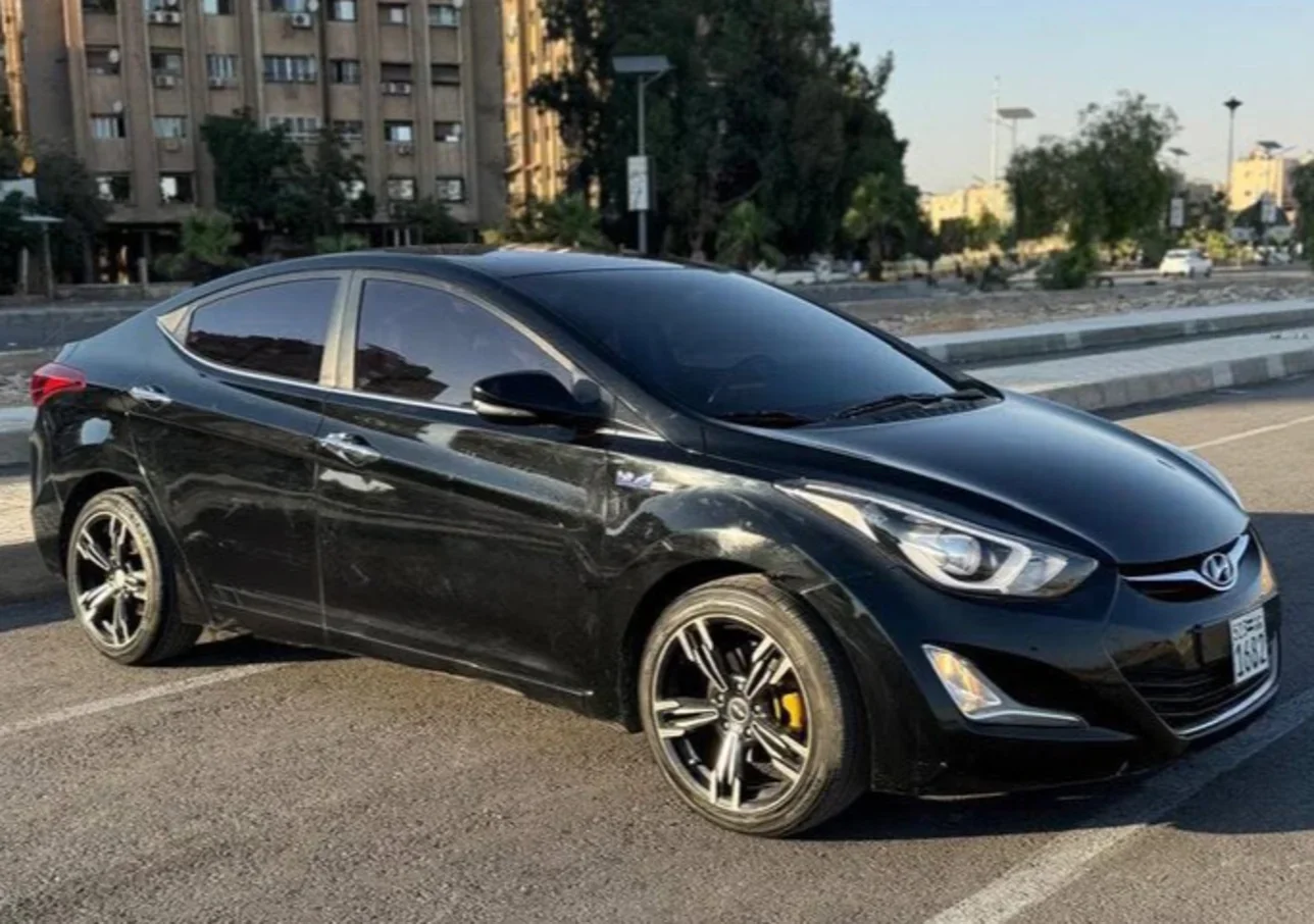 Hyundai  Avante  2015  Automatic  131,000 km  4 Cylinder  FWD  Sedan  Black  Gasoline