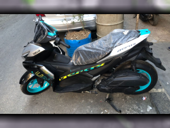 Yamaha  Aerox -  2025 - Color Black -  Warranty