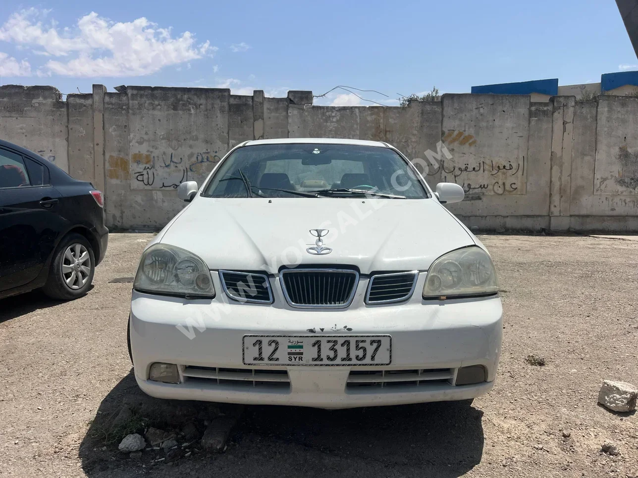 Daewoo Lacetti Diamond 2005 Automatic 200,000 km 4 Cylinder FWD Sedan White Diesel