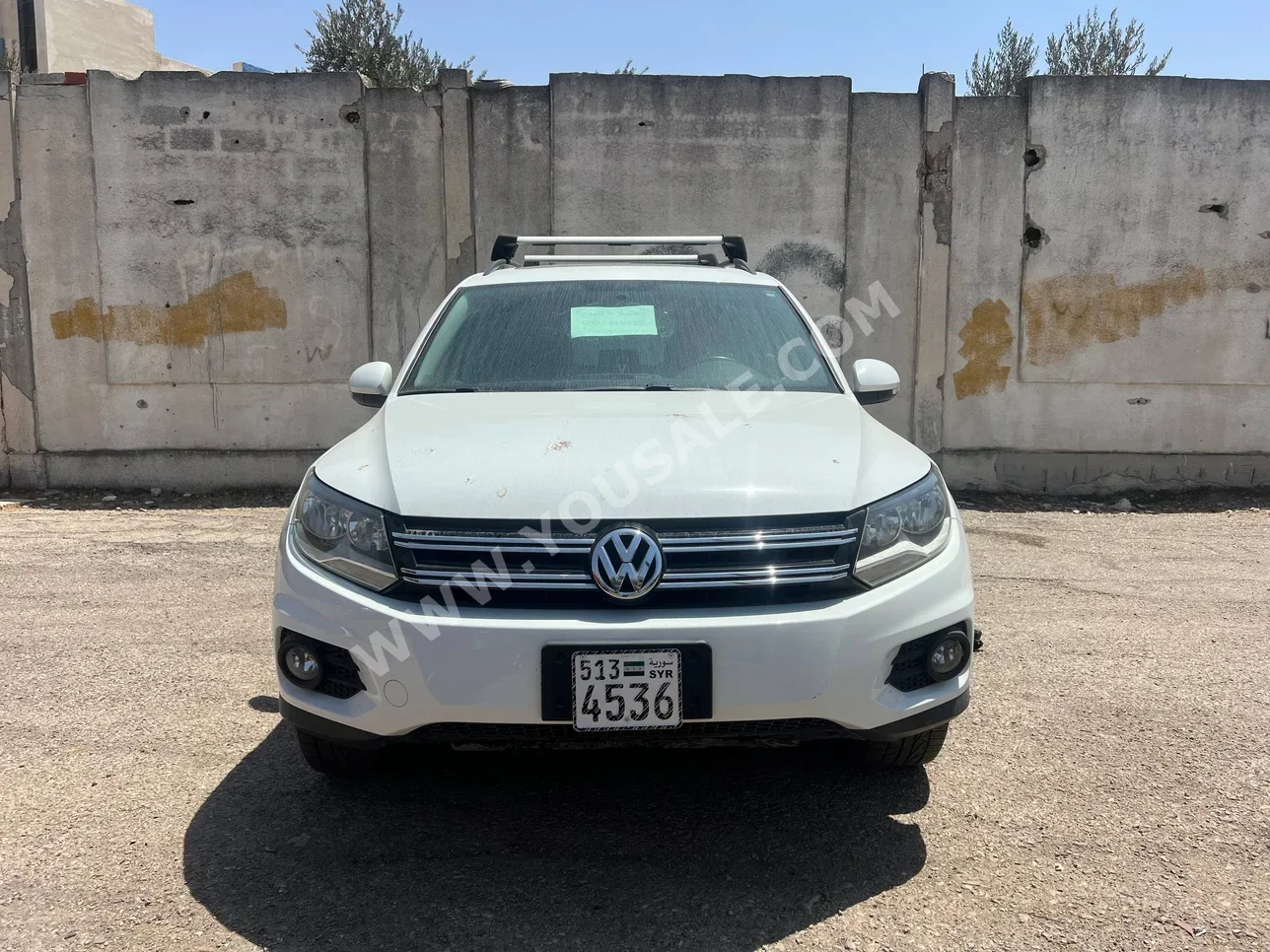 Volkswagen  GTI  2013  Automatic  132,000 km  4 Cylinder  4WD  SUV  White  Gasoline