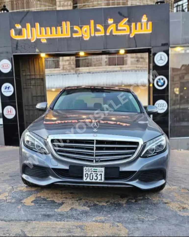 Mercedes-Benz C-Class 300 2017 Automatic 90,000 km 4 Cylinder FWD Sedan Dark Gray Gasoline