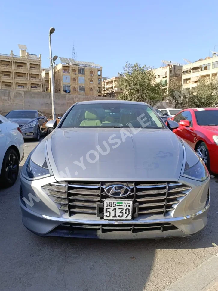 Hyundai  Sonata  2021  Automatic  31,000 km  4 Cylinder  FWD  Sedan  Silver  Gasoline