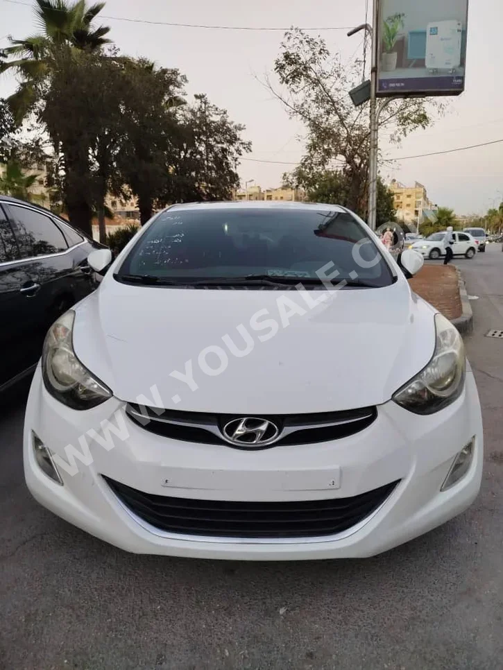 Hyundai Avante 2011 Automatic 200,000 km 4 Cylinder FWD Sedan White Gasoline