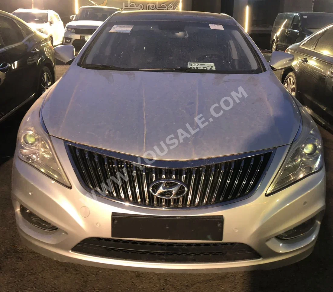 Hyundai  Azera  2014  Automatic  190,000 km  6 Cylinder  FWD  Sedan  Silver  Gasoline