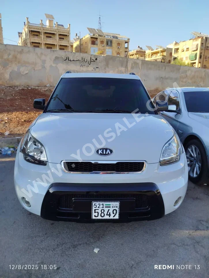 Kia Soul 2010 Automatic 100,000 km 4 Cylinder FWD Hatchback Turquoise Gasoline