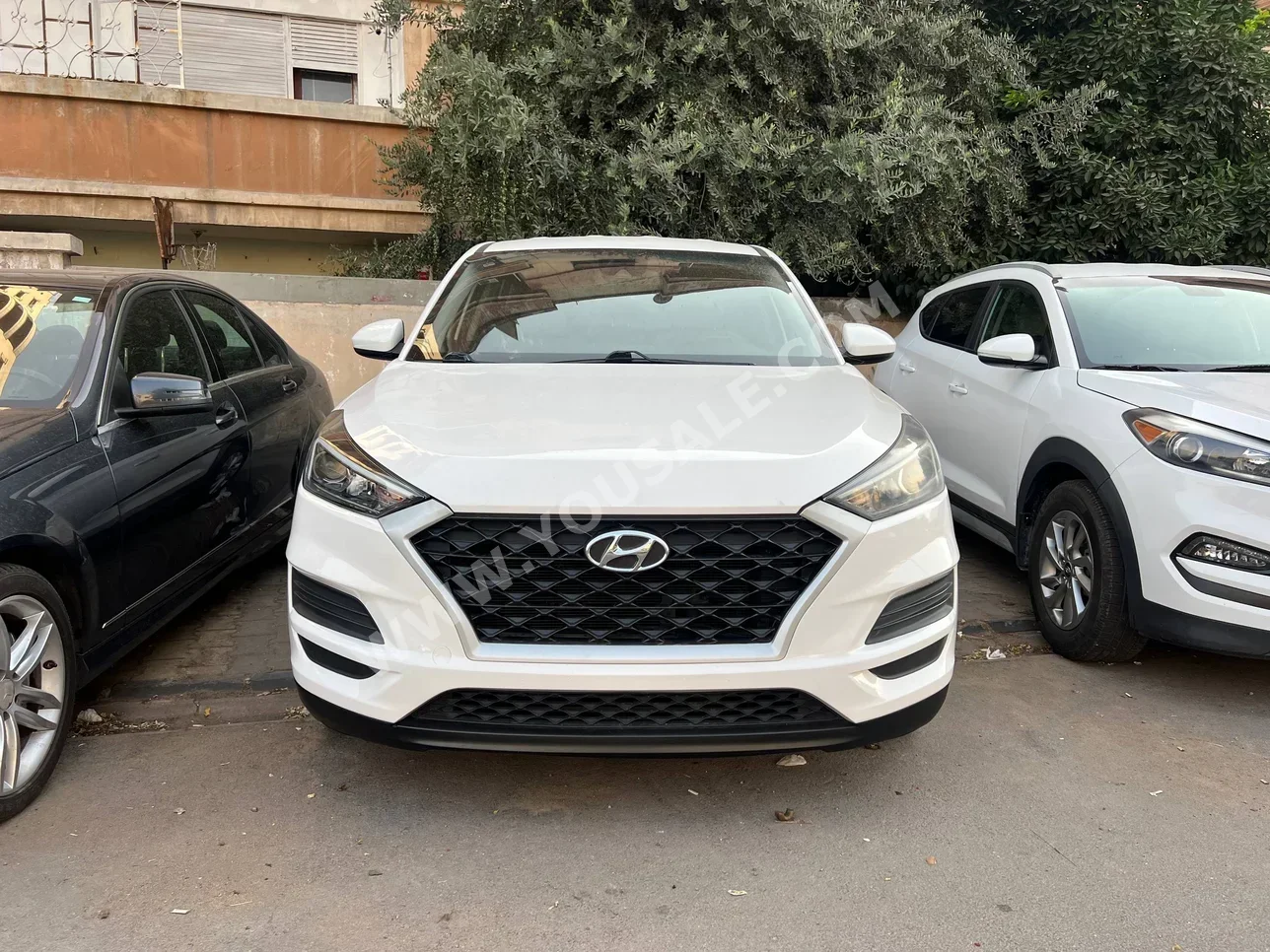 Hyundai  Tucson  2019  Automatic  100,000 km  4 Cylinder  FWD  SUV  White  Gasoline