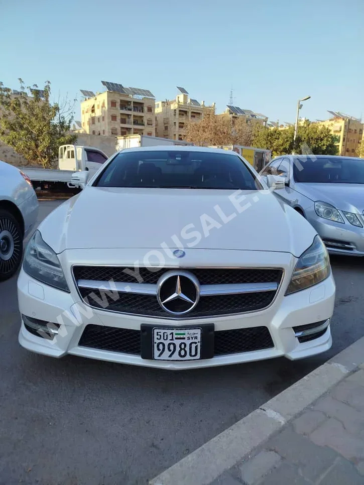 Mercedes-Benz CLS-Class 350 2012 Automatic 90,000 km 6 Cylinder 4WD Sedan White Gasoline