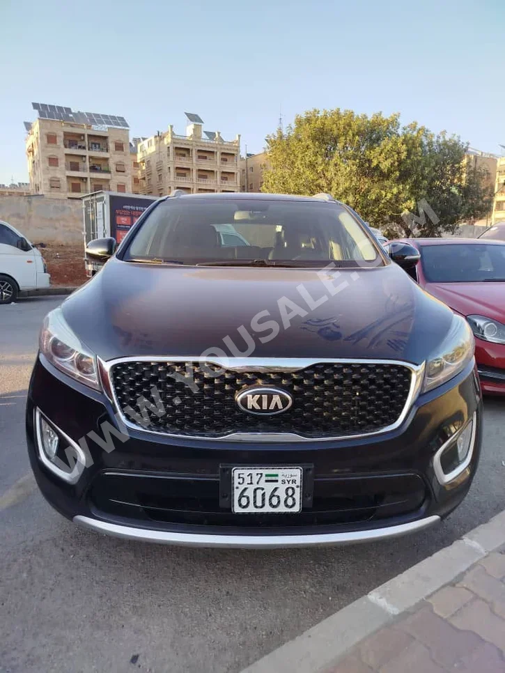Kia Sorento 2016 Automatic 200,000 km 6 Cylinder 4WD SUV Black Gasoline