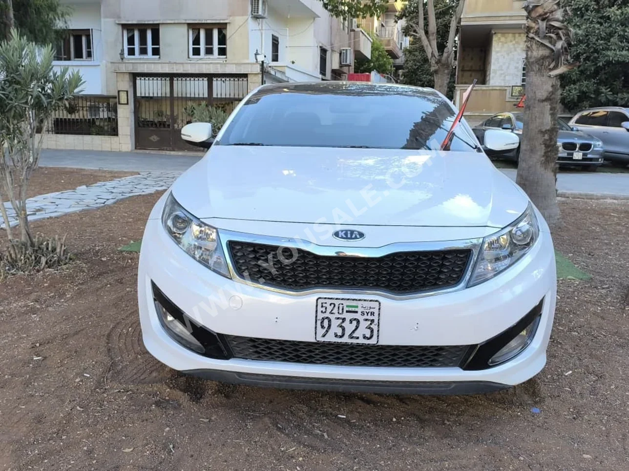 Kia  K5  2012  Automatic  87,000 km  6 Cylinder  RWD  Sedan  White  Gasoline