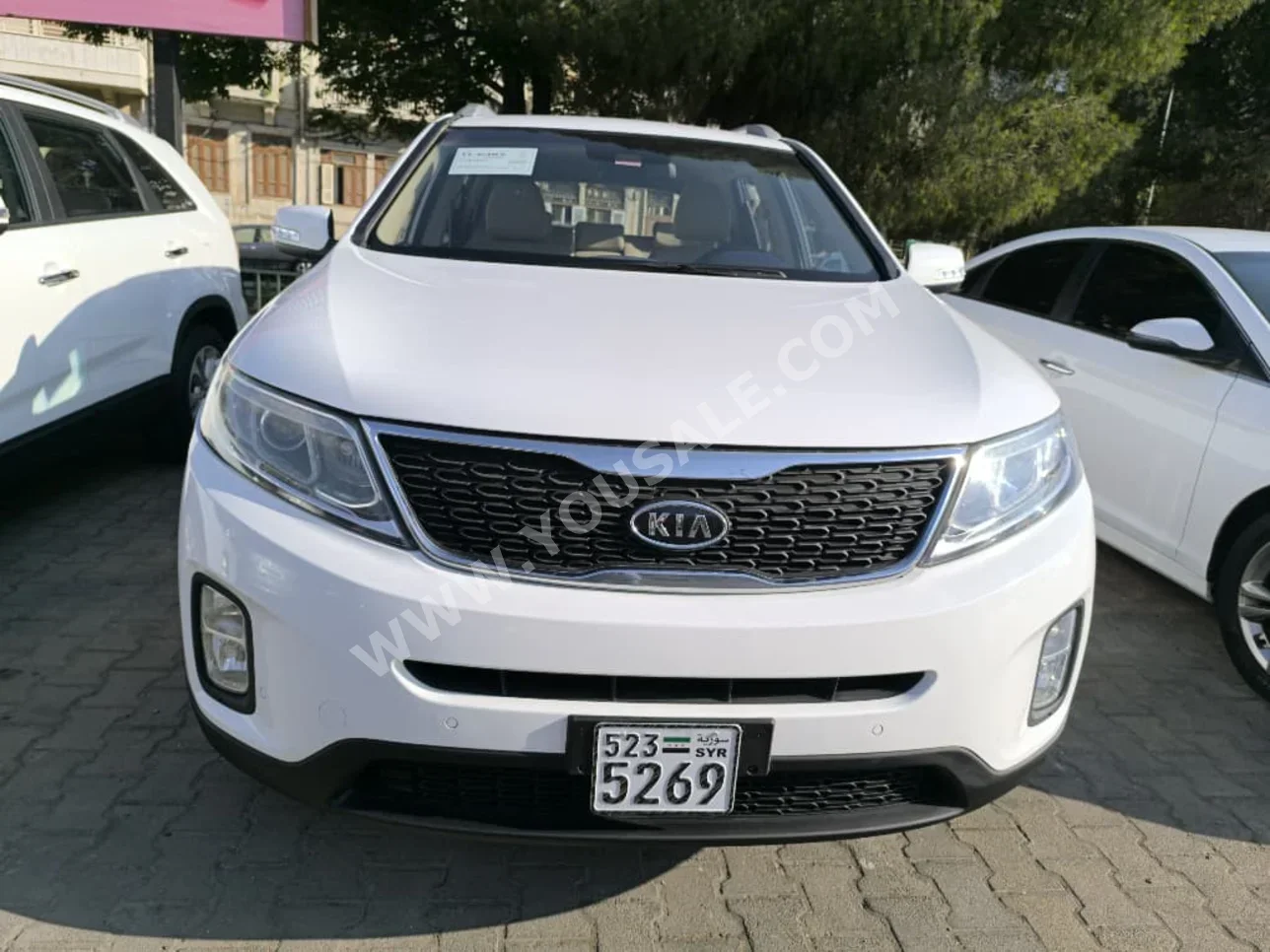 Kia  Sorento  2014  Automatic  150,000 km  6 Cylinder  4WD  SUV  White  Gasoline