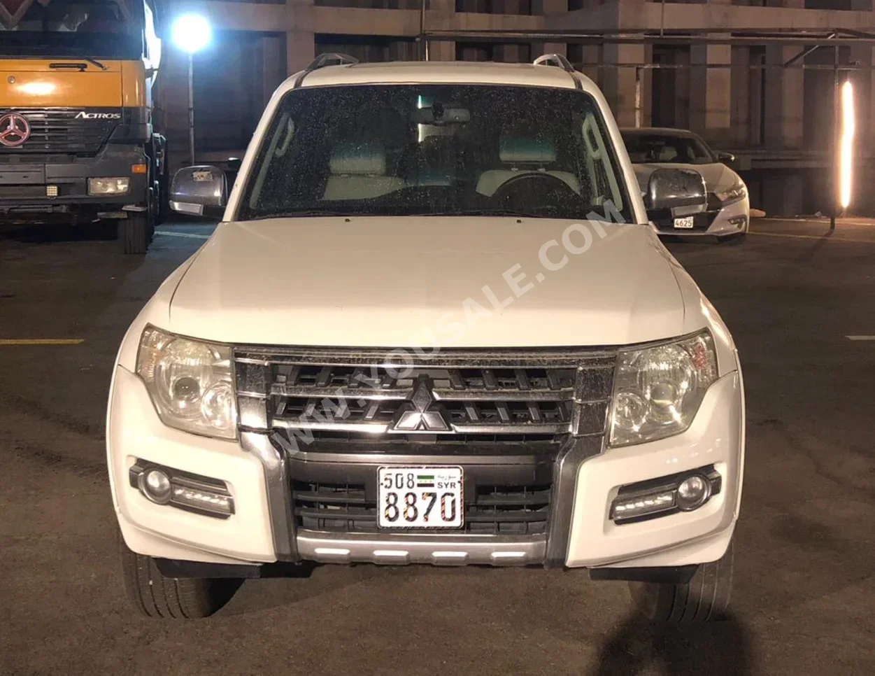 متسوبيشي  باجيرو  GLS  2019  اتوماتيك  143,000 كم  6 سلندر  دفع رباعي  اس يو في  أبيض  بنزين
