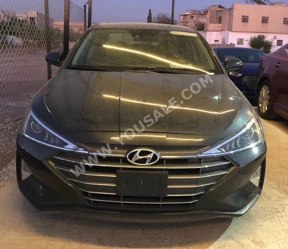 Hyundai Elantra 2020 Automatic 94,000 km 4 Cylinder FWD Sedan Gray Gasoline