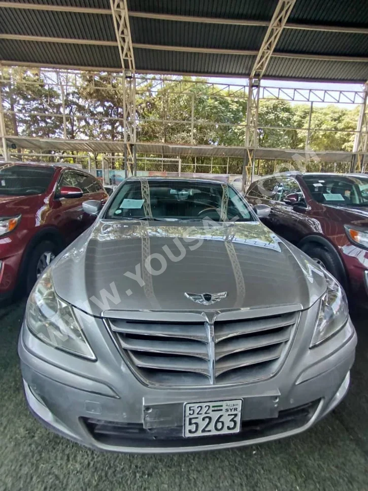 Hyundai Genesis 2010 Automatic 110,000 km 6 Cylinder RWD Sedan Silver Gasoline