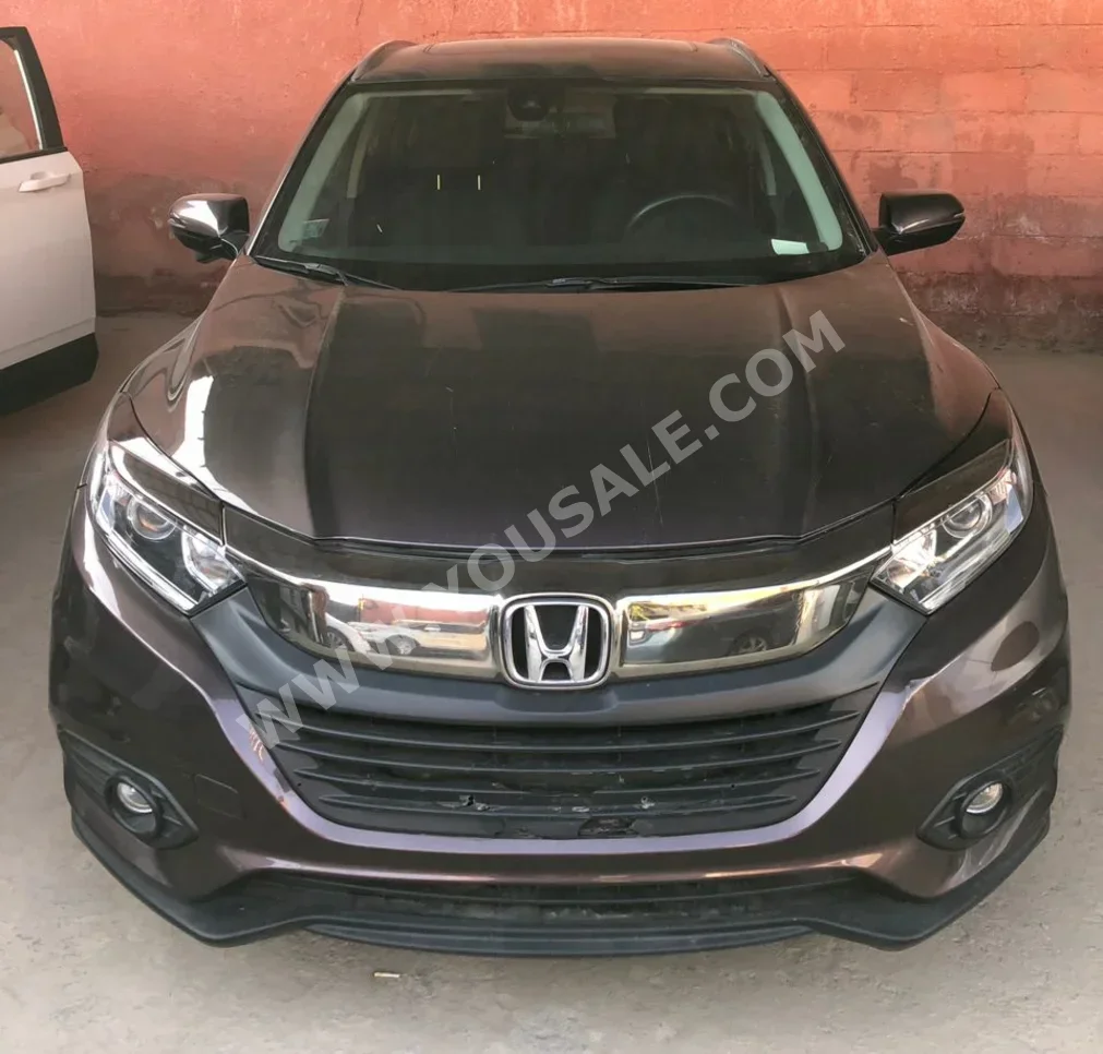 Honda HRV 2022 Automatic 100,000 km 6 Cylinder 4WD SUV Brown Gasoline
