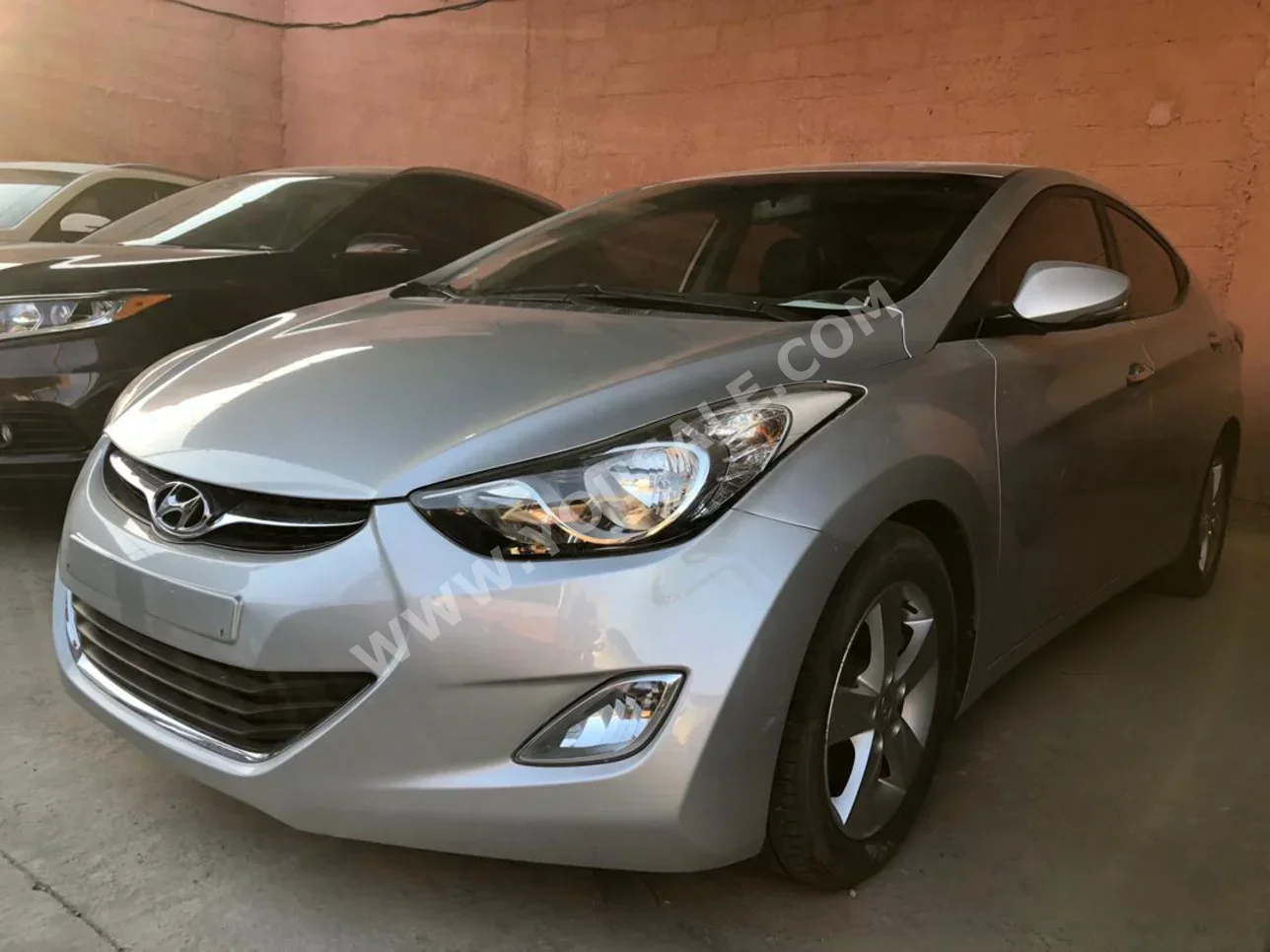 Hyundai  Avante  2011  Automatic  160,000 km  4 Cylinder  FWD  Sedan  Silver  Gasoline